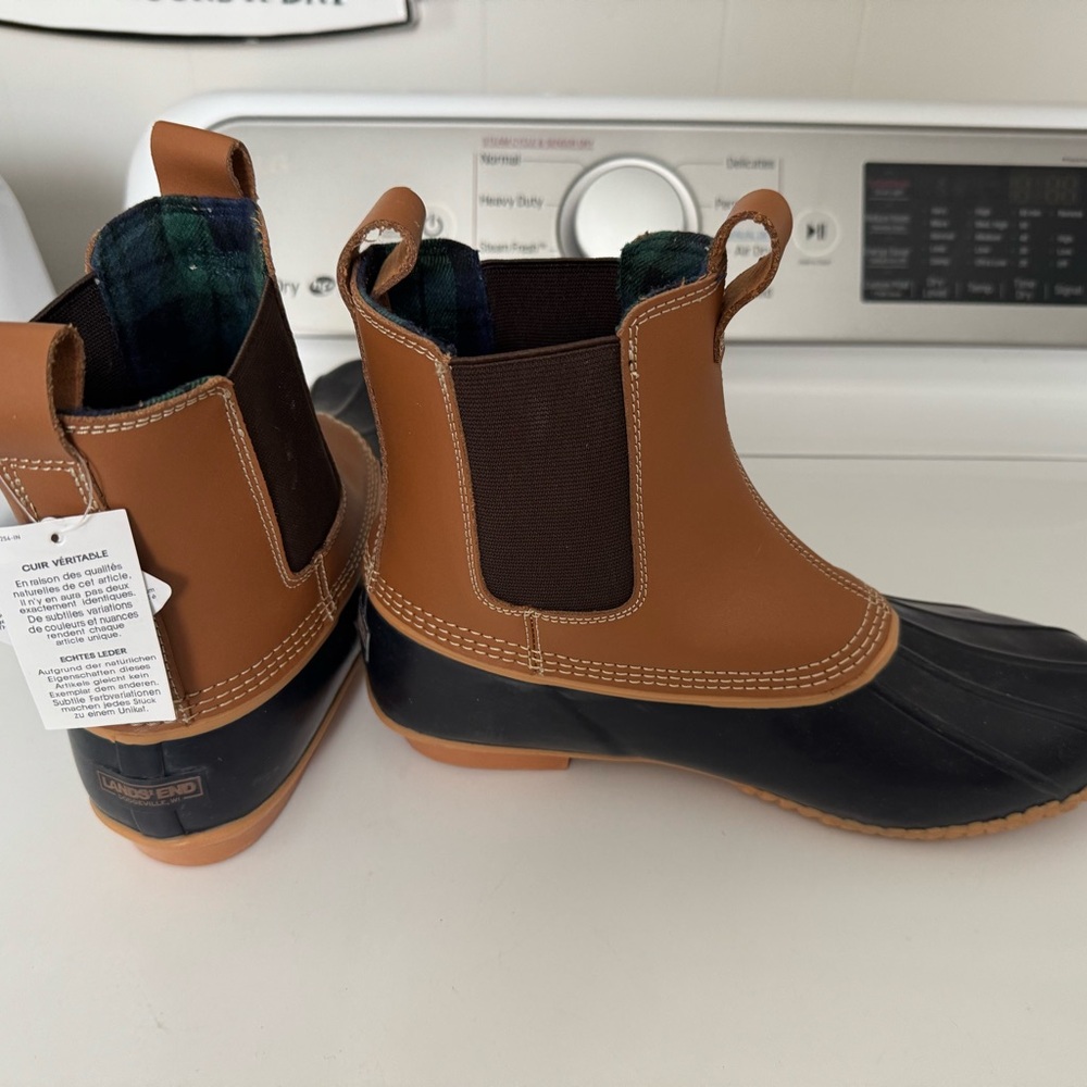 Lands' End Tan and Black Winter Boots